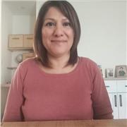 Professeur d'espagnol native. 15 ans d'expérience. Je vous propose des cours en présentiel ou en ligne.